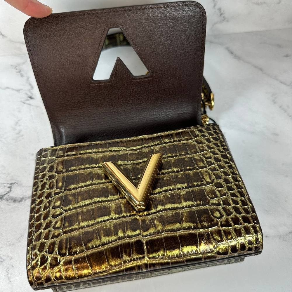 Louis Vuitton Alligator Twist Bag PM Mini Monogram Crossbody Gold Crocodile LV - Picture 13 of 16